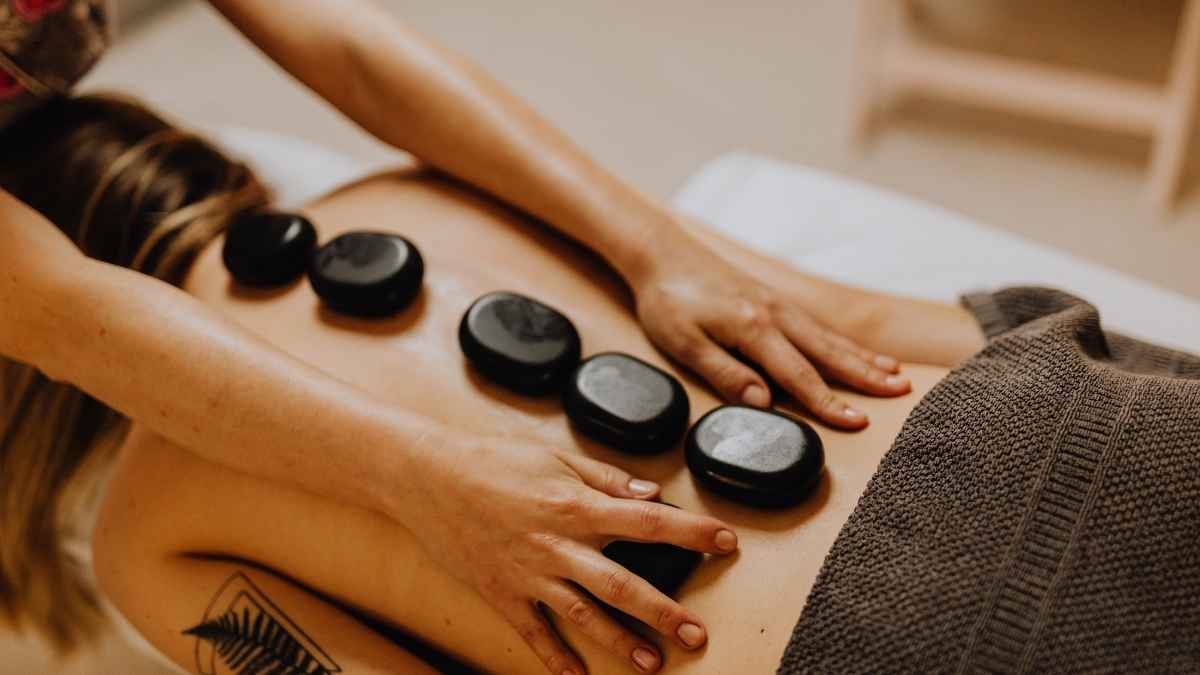 Yeşilköy Erotik Masaj | Eve Gelen VIP Nuru Masözler